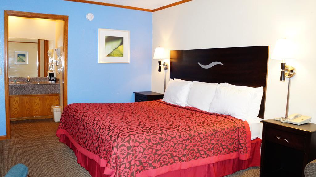 Days Inn Kansas City-Worlds Of Fun Camera foto