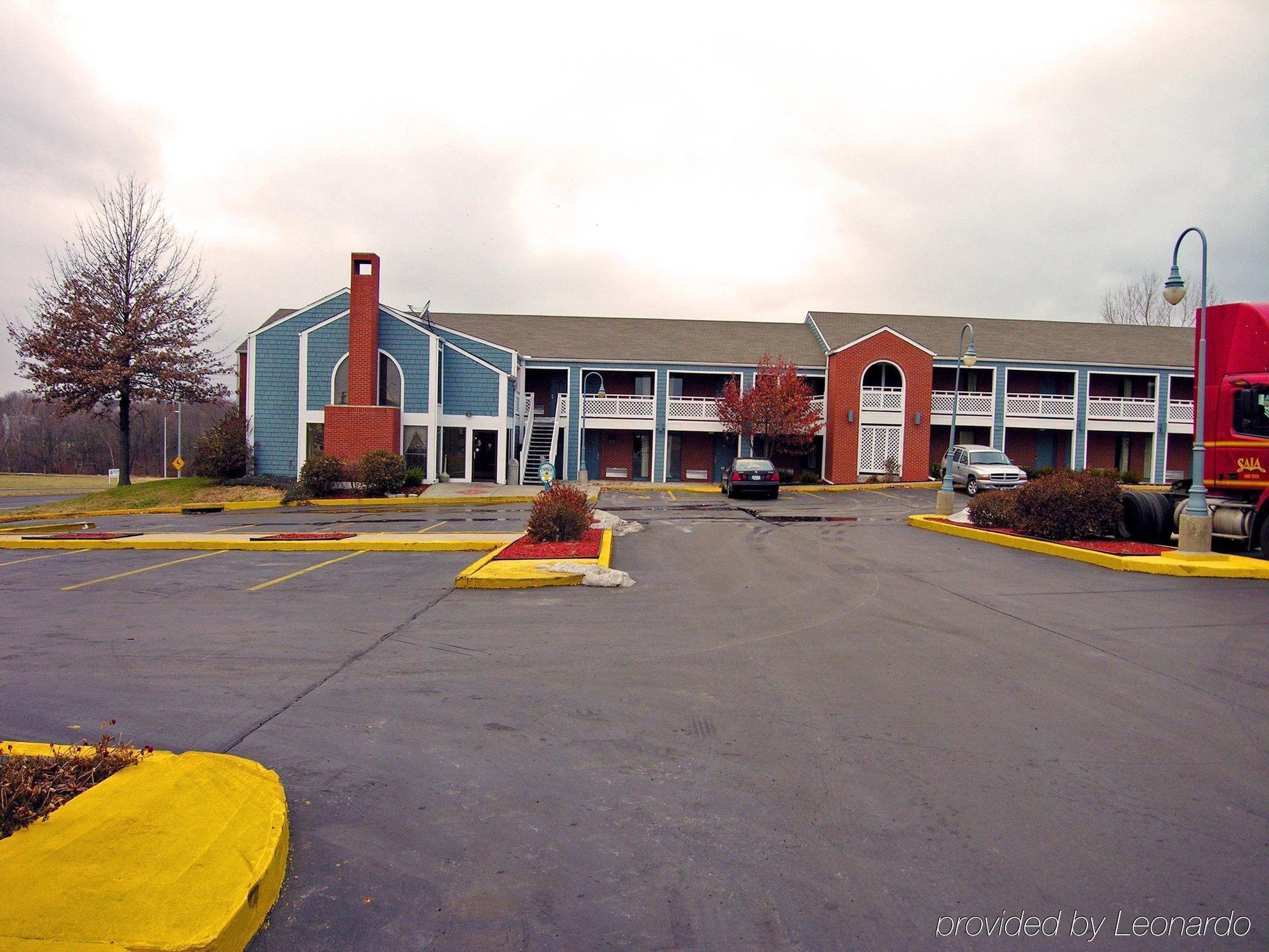 Days Inn Kansas City-Worlds Of Fun Esterno foto