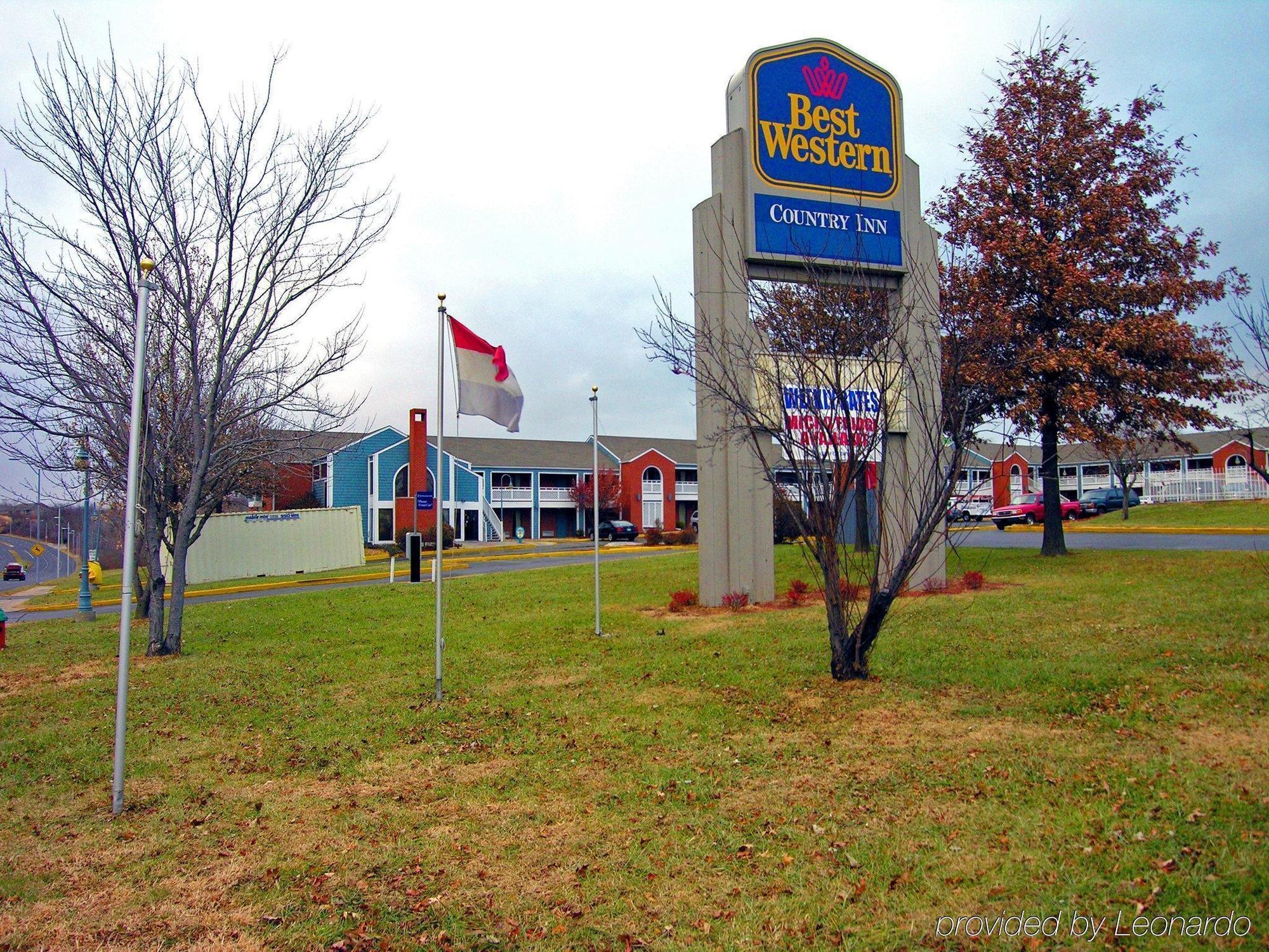 Days Inn Kansas City-Worlds Of Fun Esterno foto